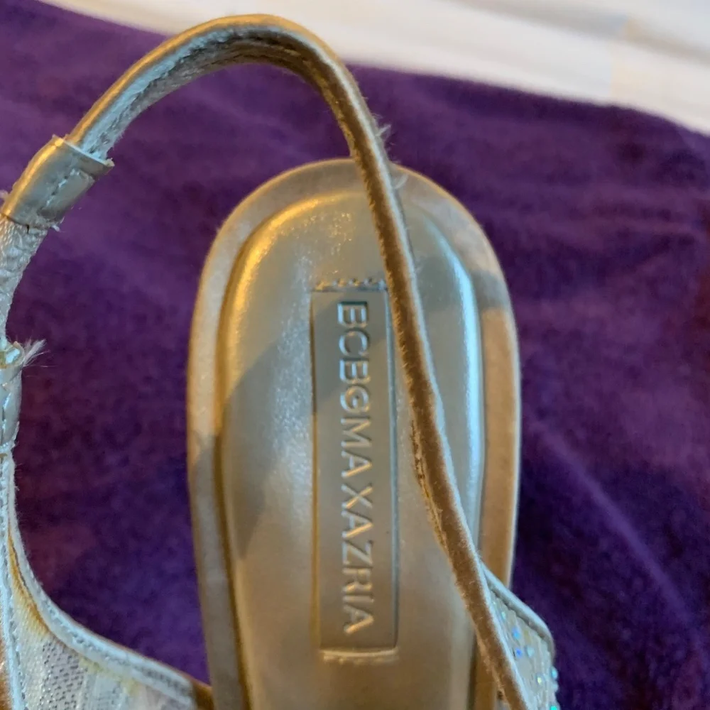 BCBG MAXZARIA Tan Embellished Lace Platform High Slingback Sandals sz 8.5 B